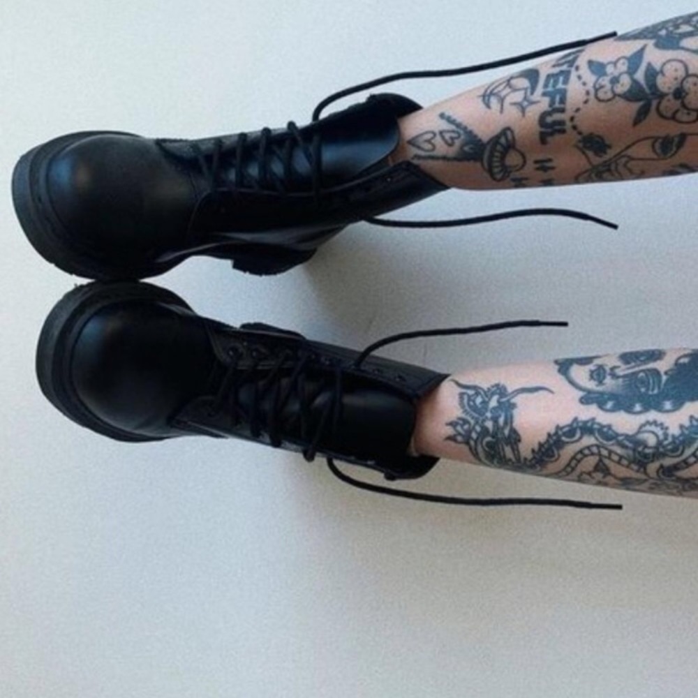 Dr Martens • 1460 Pascal • Mono • Boots